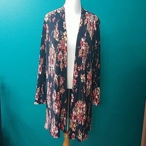Frumos Black Floral Accordian Cardigan XL